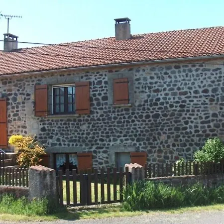 Familial Avec Terrasses, Cheminee Et Equipements Bebe A Chateau-la-ville, Pres De L'allier - Fr-1-582-211 * Saint-Haon