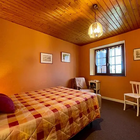 Familial Avec Terrasses, Cheminee Et Equipements Bebe A Chateau-la-ville, Pres De L'allier - Fr-1-582-211 Holiday home Saint-Haon