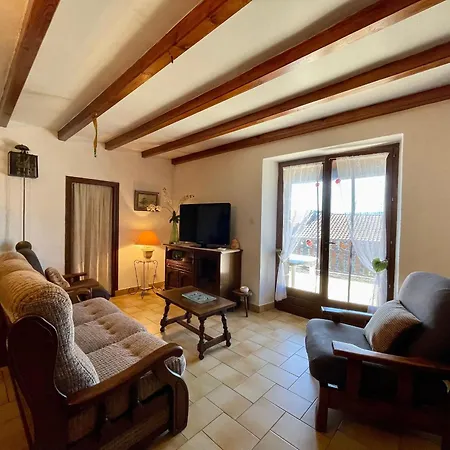 Familial Avec Terrasses, Cheminee Et Equipements Bebe A Chateau-la-ville, Pres De L'allier - Fr-1-582-211 Holiday home