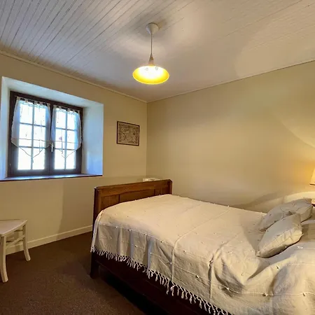 Familial Avec Terrasses, Cheminee Et Equipements Bebe A Chateau-la-ville, Pres De L'allier - Fr-1-582-211 Holiday home Saint-Haon