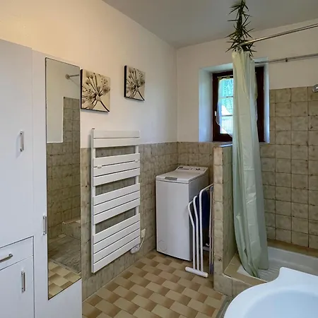 Familial Avec Terrasses, Cheminee Et Equipements Bebe A Chateau-la-ville, Pres De L'allier - Fr-1-582-211 Holiday home