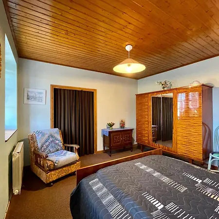 Holiday home Familial Avec Terrasses, Cheminee Et Equipements Bebe A Chateau-la-ville, Pres De L'allier - Fr-1-582-211 *